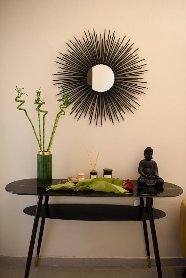 Apartment Regina's Downtown By Corfuescapes