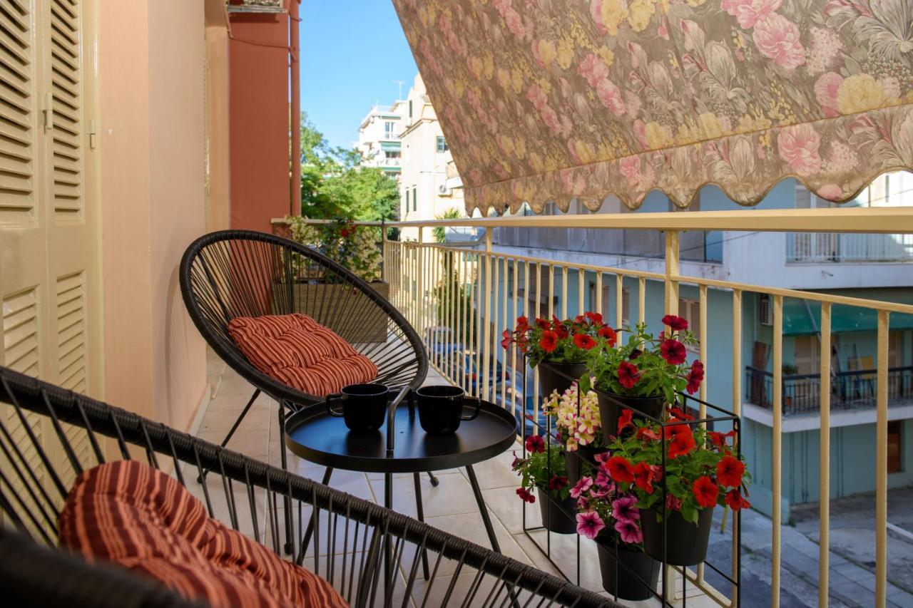Regina's Downtown By Corfuescapes Apartment *